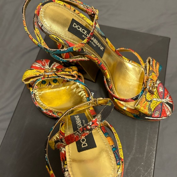 D&G Heels - Picture 2 of 6